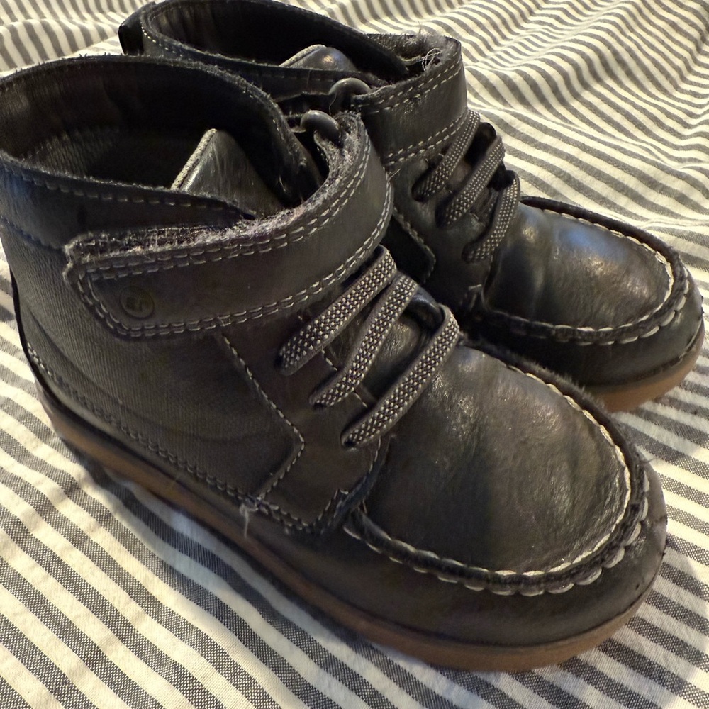 Stride Rite Gray Stuart Boots